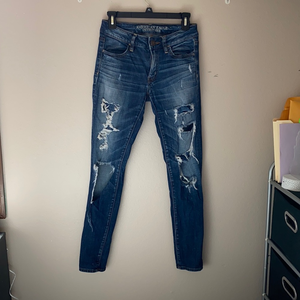 American Eagle ripped jeggings
